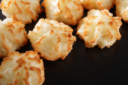 Easy Coconut Macaroon Easy Coconut Macaroon picture