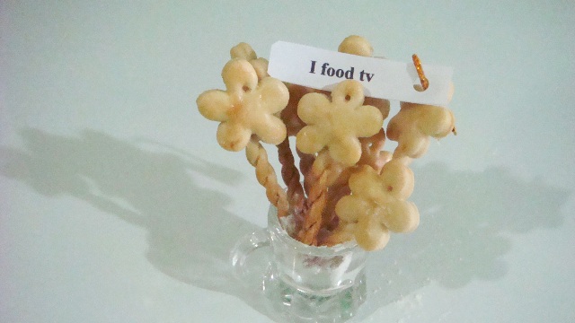 Homemade Fancy Fortune Cookies Homemade Fancy Fortune Cookies picture
