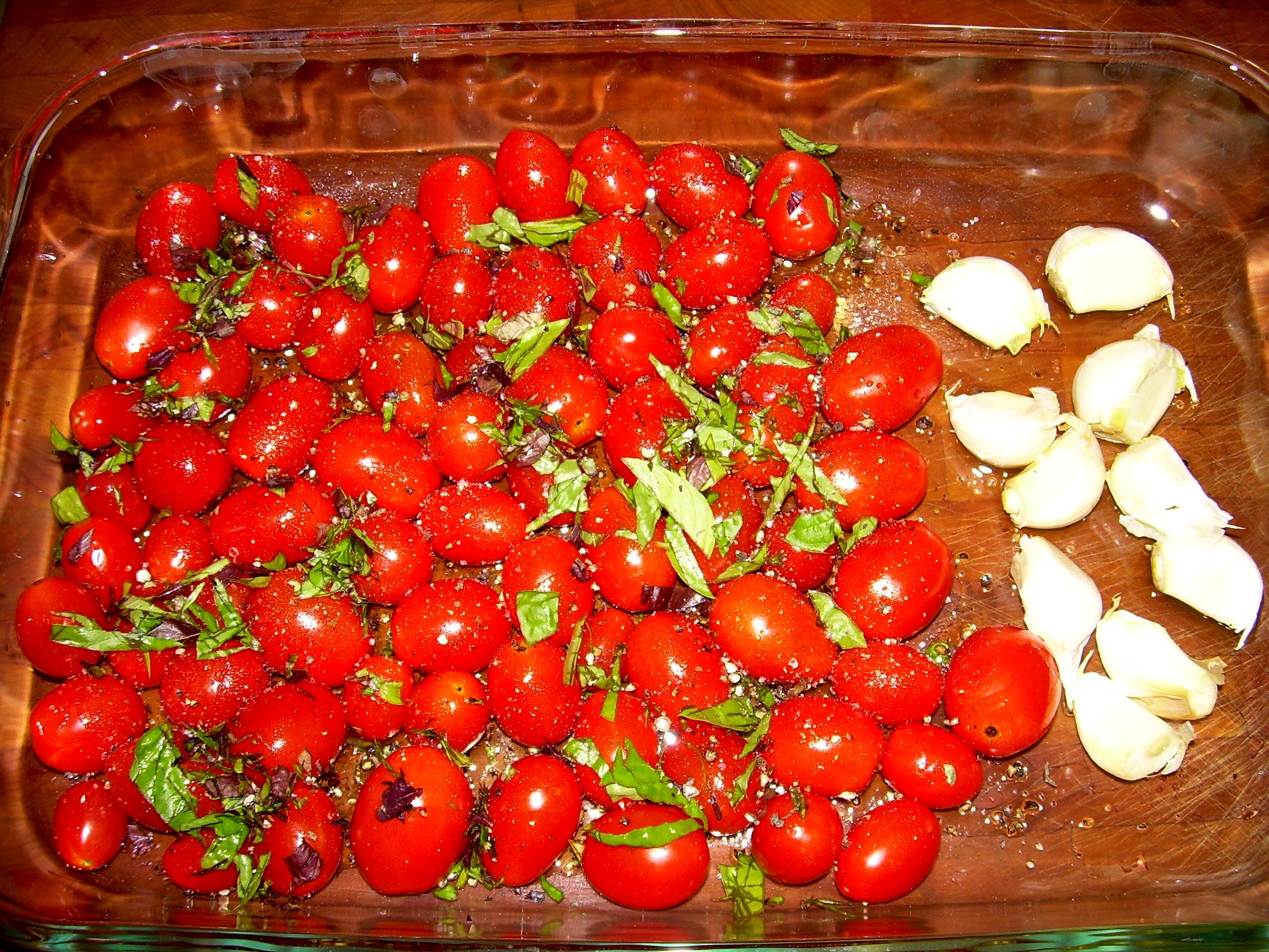 Easy Home made Tomato and Garlic Sauce Easy Home made Tomato and Garlic Sauce picture