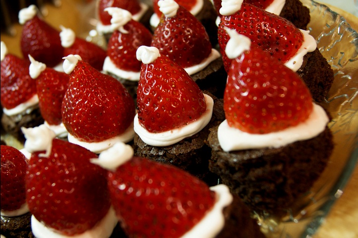 Angels' Brownies with Fruit Angels' Brownies with Fruit picture