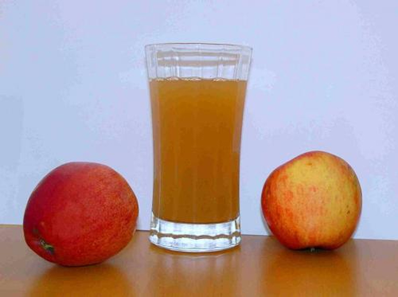 Canned Apple Juice Canned Apple Juice picture