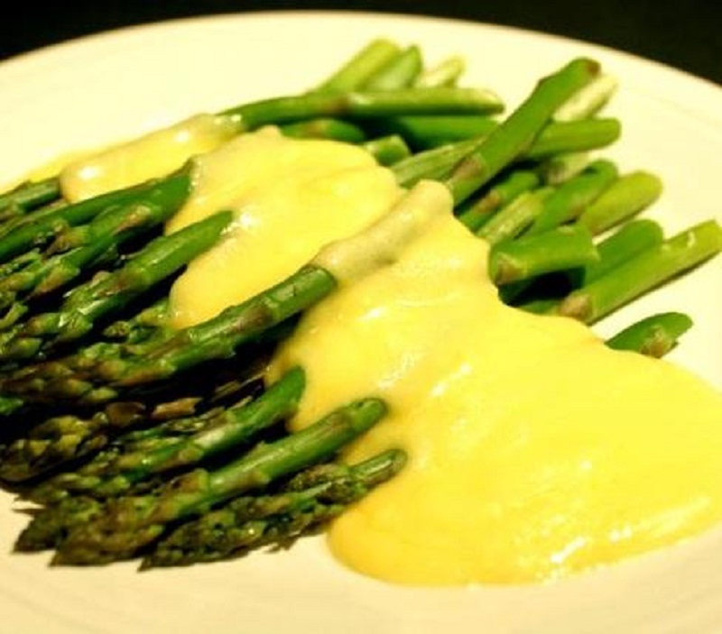 Asparagus In A Creamy Sauce Asparagus In A Creamy Sauce picture