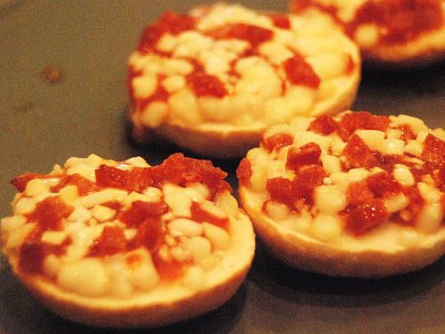 Artichoke Bagel Bites Artichoke Bagel Bites picture