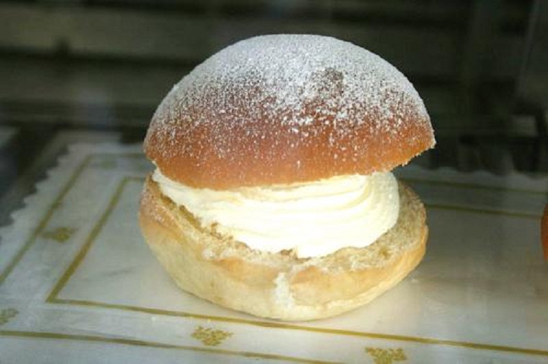Baked Cream Puffs Baked Cream Puffs picture