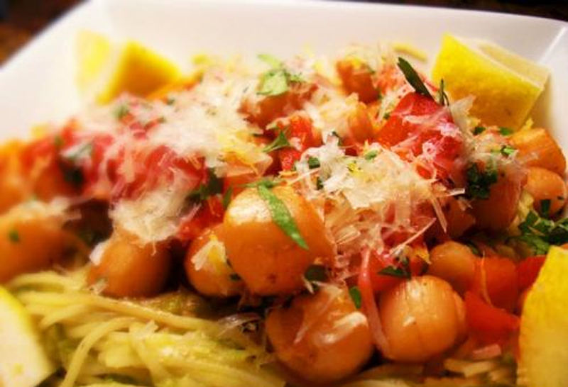 Bay Scallops with Vegetables Bay Scallops with Vegetables picture