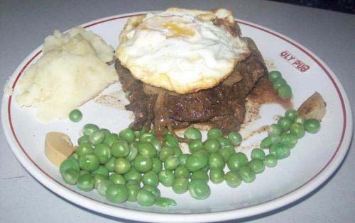 Beef Ring With Mashed Potatoes Beef Ring With Mashed Potatoes picture