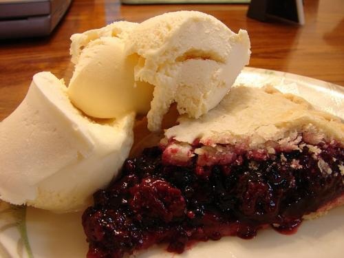 Blackberry Cake Blackberry Cake picture