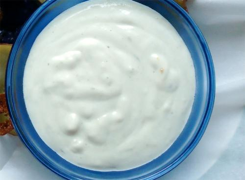 Blue Cheese Dressing with Strong Flavour Blue Cheese Dressing with Strong Flavour picture