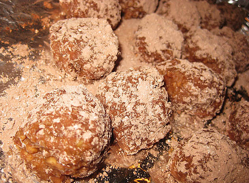 Christmas Bourbon Balls Christmas Bourbon Balls picture