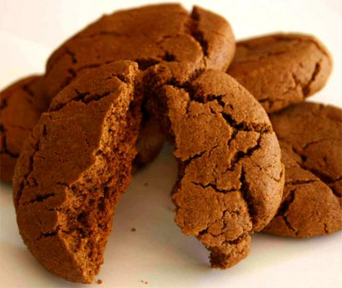 Bran-Molasses Brownies Bran-Molasses Brownies picture