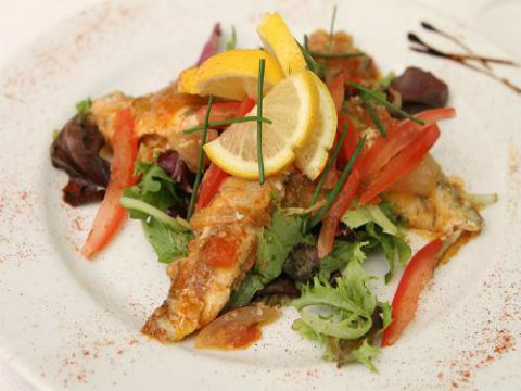Broiled Fish with Lemon Slices or Tartar Sauce Broiled Fish with Lemon Slices or Tartar Sauce picture