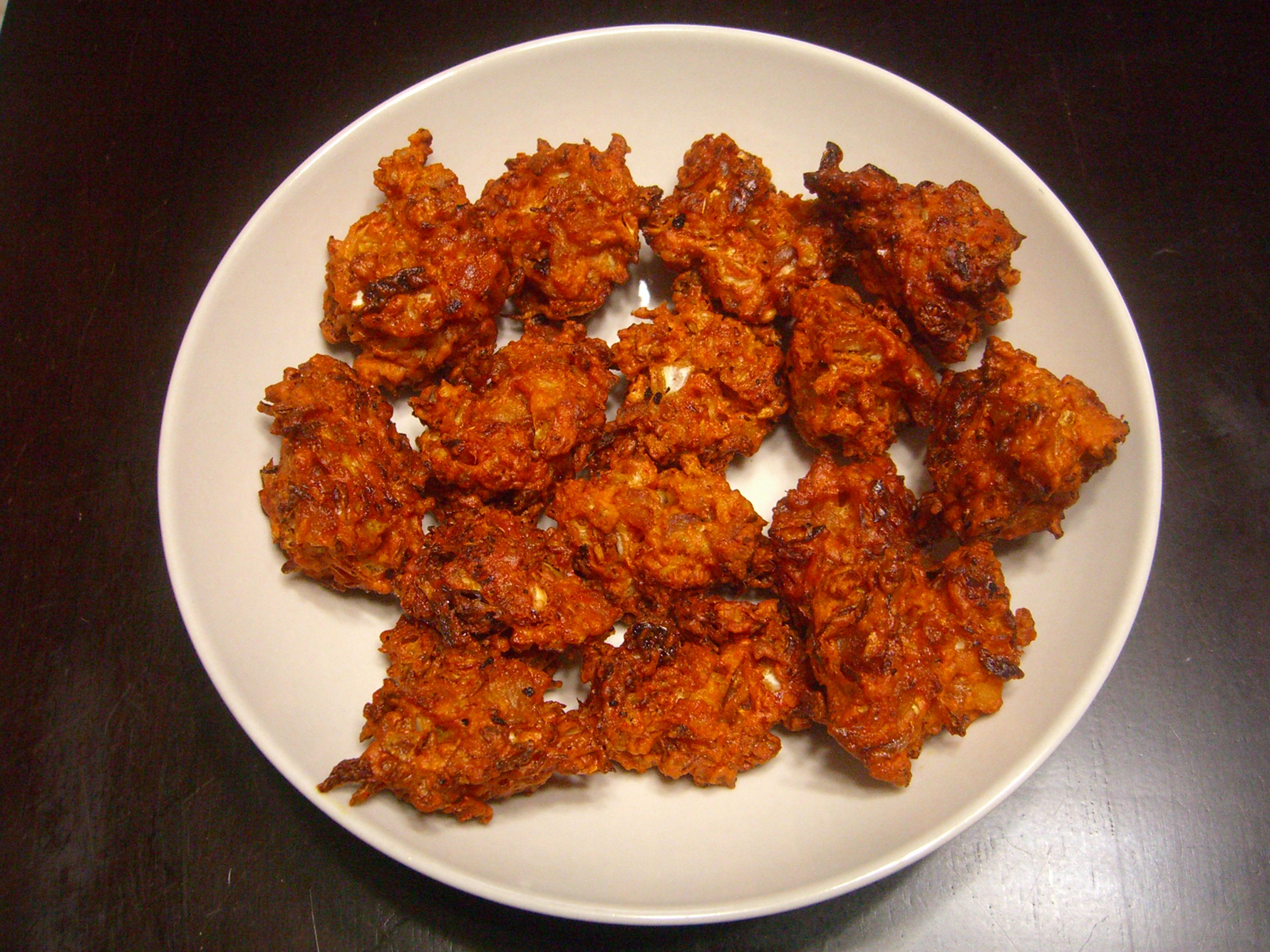 http://thumbs.ifood.tv/files/cabbage%20pakoda.JPG