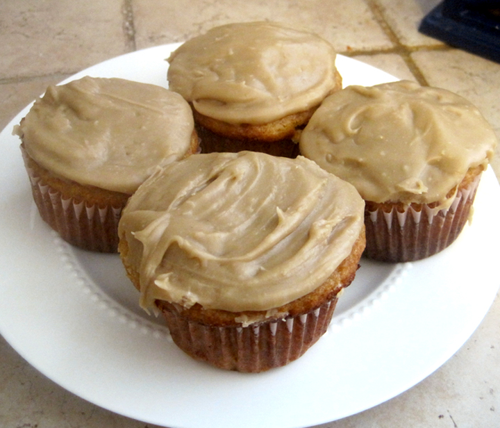 Caramel Frosting Caramel Frosting picture