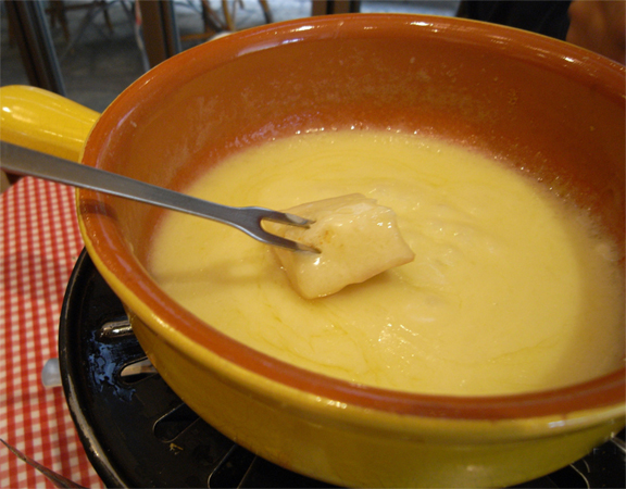 Cheese Fondue Cheese Fondue picture