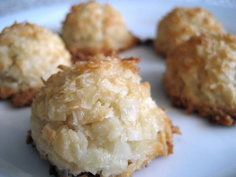 Coconut Macaroons Coconut Macaroons picture