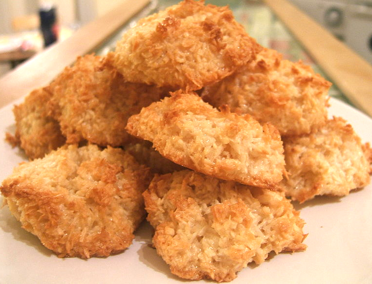 Coconut Macaroons Coconut Macaroons picture