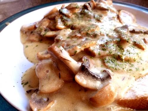 Creamed Leeks and Mushrooms Creamed Leeks and Mushrooms picture