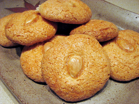 Crisp Almond Cookies Crisp Almond Cookies picture