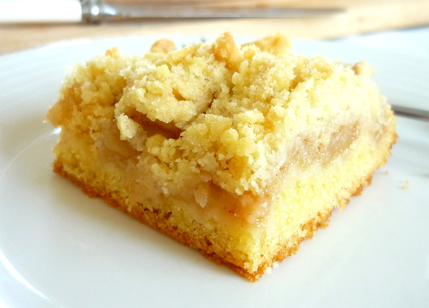 Crumbly Apple Pie Crumbly Apple Pie picture