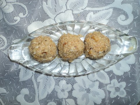 Chappati Laddu Chappati Laddu picture