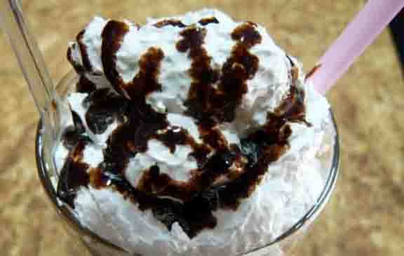 Easy Chocolate Sauce Easy Chocolate Sauce picture