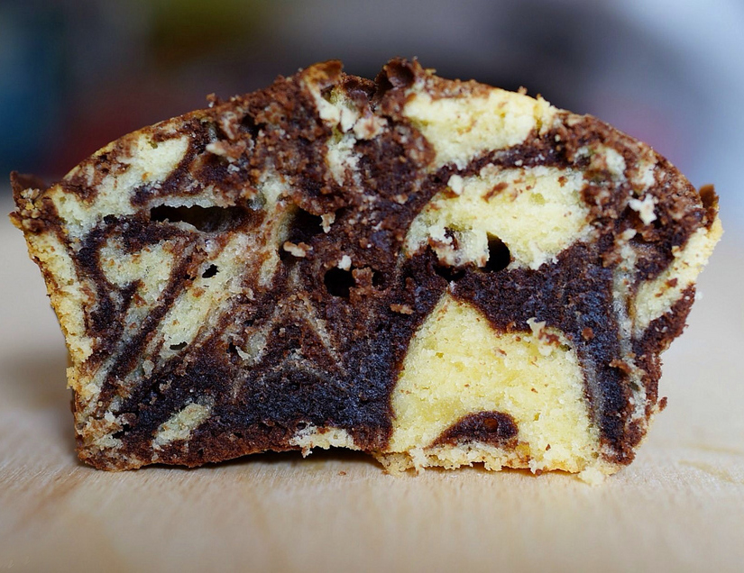 Easy Marble Cake Easy Marble Cake picture