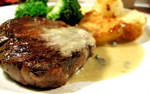 Elegant Beef Tenderloin With Bearnaise Sauce Elegant Beef Tenderloin With Bearnaise Sauce picture