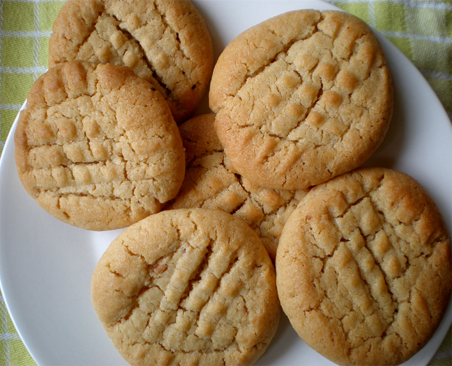 Favorite Peanut Butter Cookies Favorite Peanut Butter Cookies picture