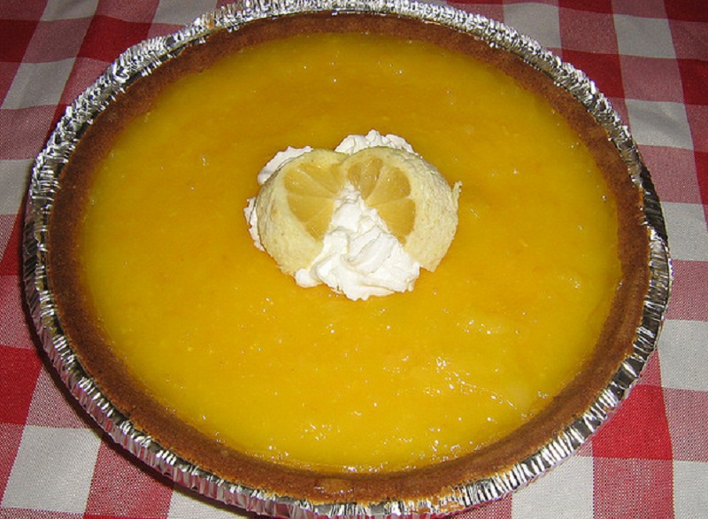 Fluffy Apricot Pie Fluffy Apricot Pie picture