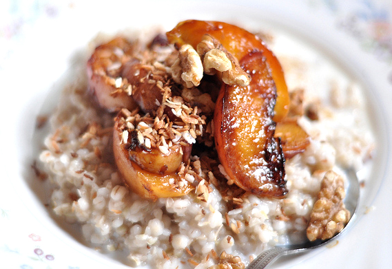 Akki da fav Fruitmeal Porridge Akki da fav Fruitmeal Porridge picture