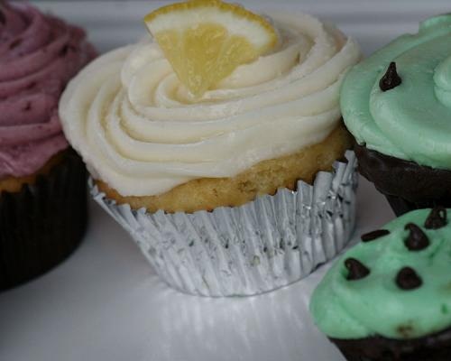 Gingerbread Cupcakes With Lemon Cream Cheese Frosting Gingerbread Cupcakes With Lemon Cream Cheese Frosting picture
