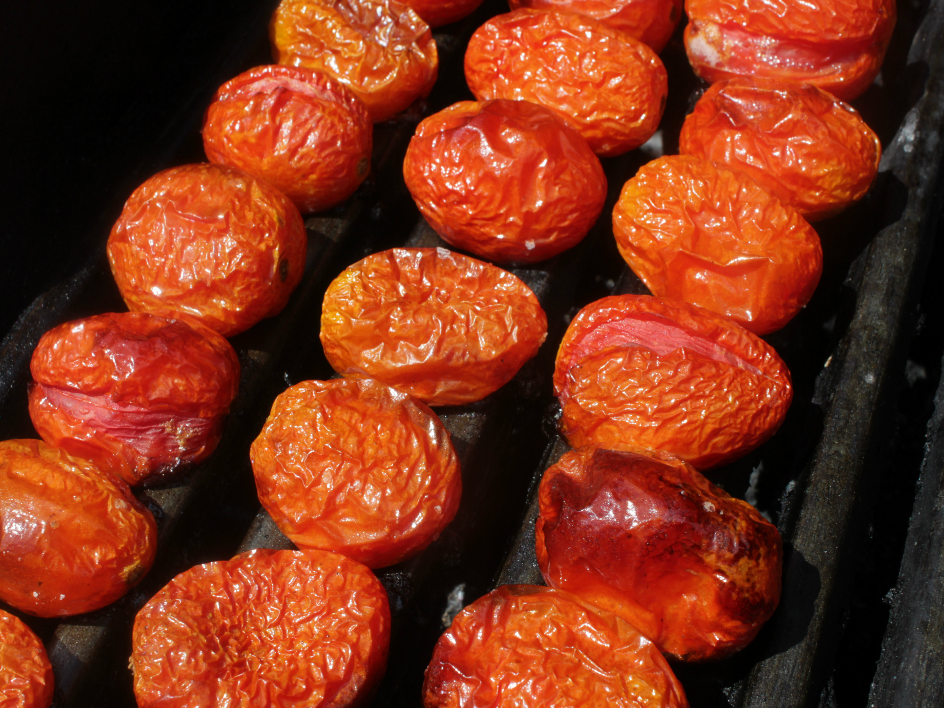 Grilled Tomatoes With Basil Grilled Tomatoes With Basil picture