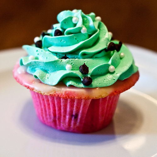 Easy Watermelon Cupcake Ideas by festivalfoods | iFood.tv