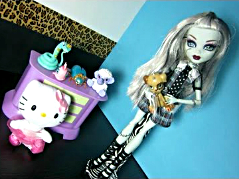 How To Make A Stand For Your Monster High Doll Video by 