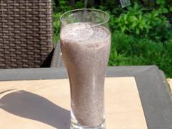 Cookin’ Greens Blueberry Banana & Kale Smoothie Cookin’ Greens Blueberry Banana & Kale Smoothie picture