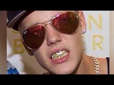 justin_bieber_gets_golden_teeth.jpg