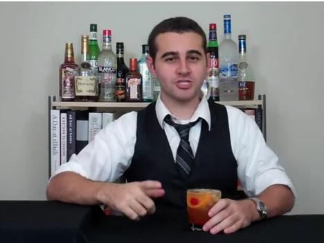  Fashion Drink on Old Fashioned Drink Recipe Video By Derek Drinks   Ifood Tv