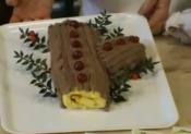Christmas Meal - Part 5: Dressing Of Cake For Serving