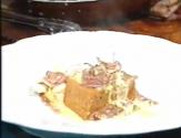 Cruton Topped With Ham And Chicken