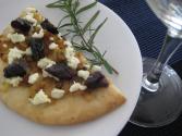 Pizzettas With California Dried Plums & Caramelized Onions