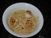 Pasta With Scallops And Pine Nuts
