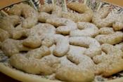 Walnut-vanilla Crescent Cookies