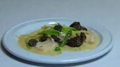 Free-form "ravioli" : Tom Colicchio And Padma Lakshmi