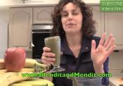 Anti Aging Banana, Avocado And Vegetable Smoothie