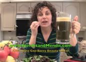Goji Berries And Dates Anti Aging Smoothie