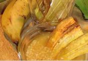 Healthy Baked Plantain Chips With Garlic Sauce