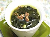 Korean Food: Beef And Sea Mustard Soup (소고기 미역국)