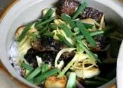 Black Beans Mackerel With Rice In Claypot