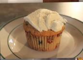 Easy Blueberry Muffins With Vanilla Icing