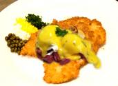 Breaded Veal Escalope With Ham And Egg